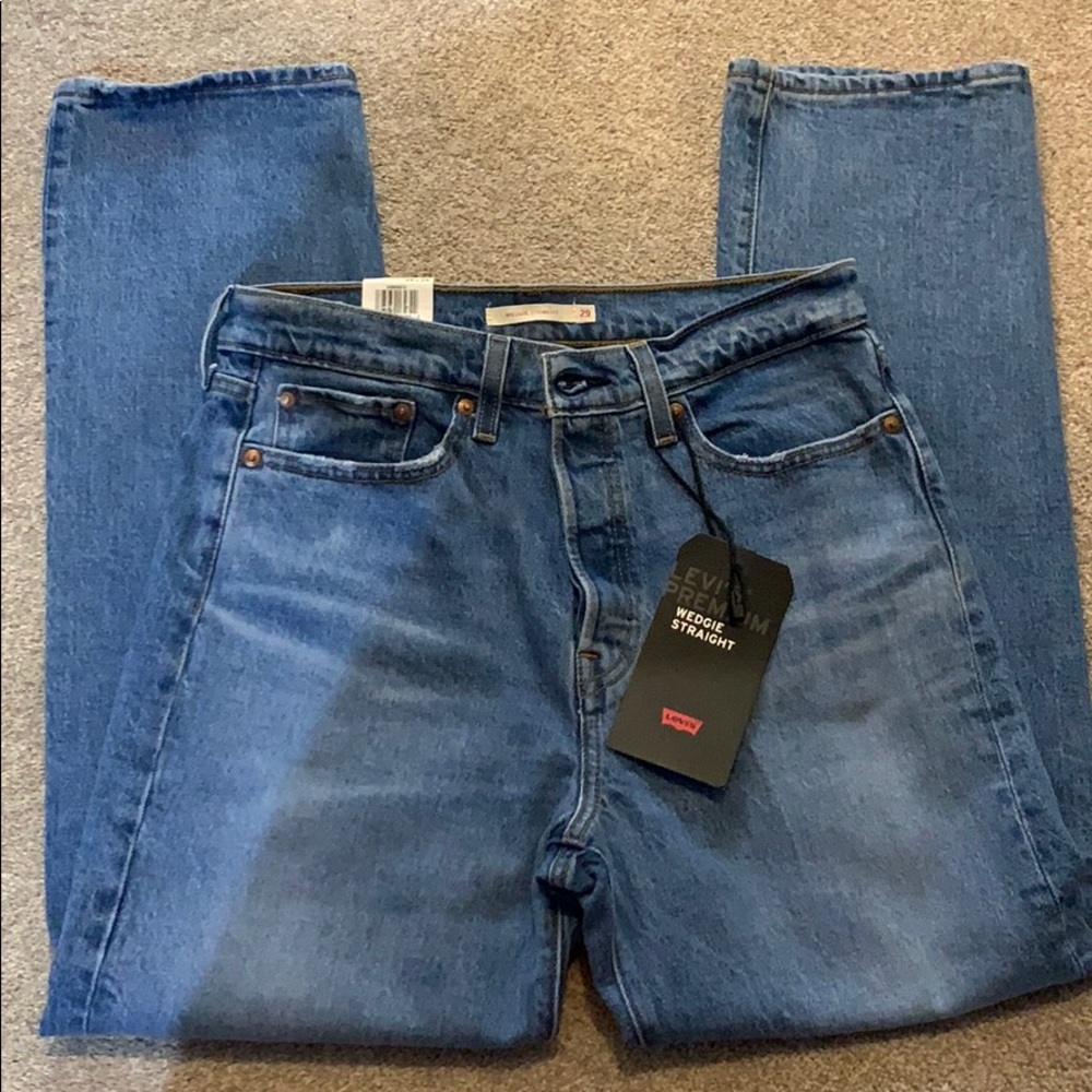 Levi’s wedgie